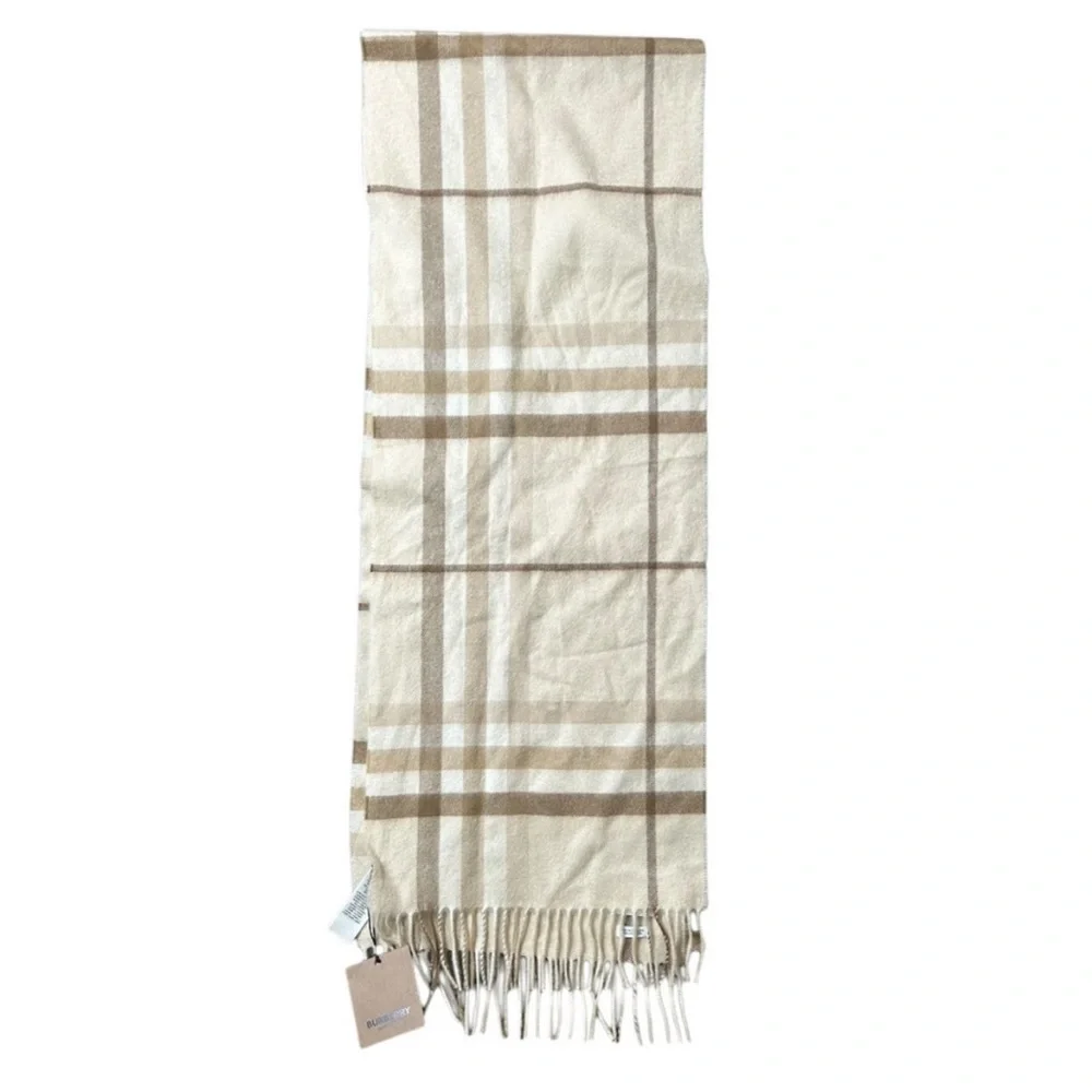 NWT Burberry TARTAN GIANT CASHMERE SCARF IN BEIGE,WHITE ( DEFECT) - Picture 2 of 9